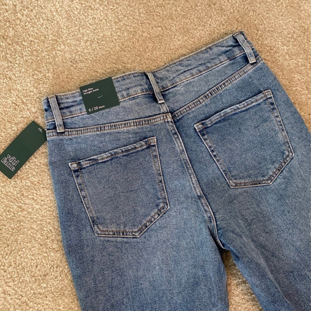 Women’s High - Rise Jeans - Picture 7 of 14